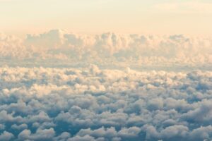 雲の上の空