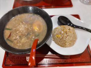 ラーメン炒飯セット