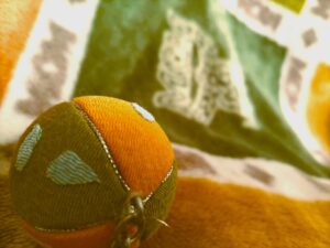球と毛布