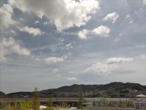 岡崎から望む山