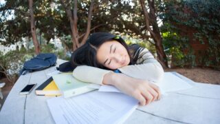 睡眠学習